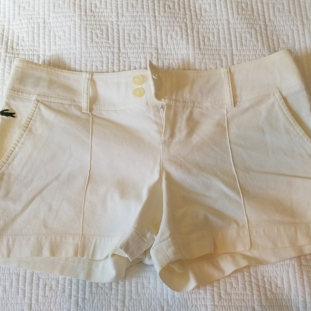 Lacoste shorts white